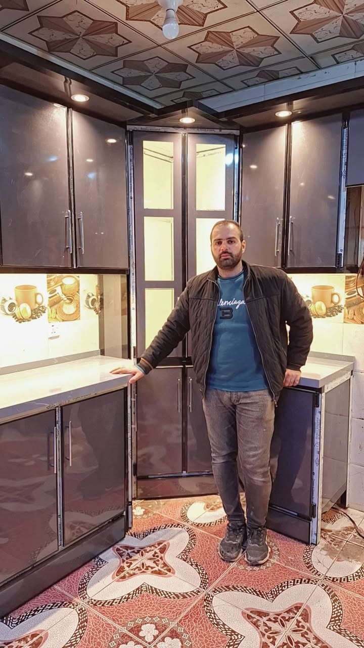 بسم الله 
تم تنصيب #مطبخ #المنيوم بالكامل مع سطح #كوارتز 😍
مع اناره داخليه واسفل الملحق 
الالوان حسب ذوق الزبون ولمساتنه الهندسيه 😍
مقطع ثقيل وبليت ثقيل عمل درجه اولى 
حي المعلمين الاولى مقابل مجموعة الطيف 
حسين علي 
***********
@أبرز المعجبين
