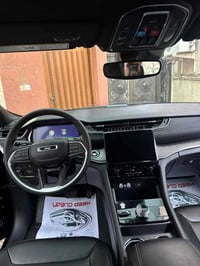 جراند شيروكي 4XE • بلك ان هايبرد • ١٥٠٠٠ كم