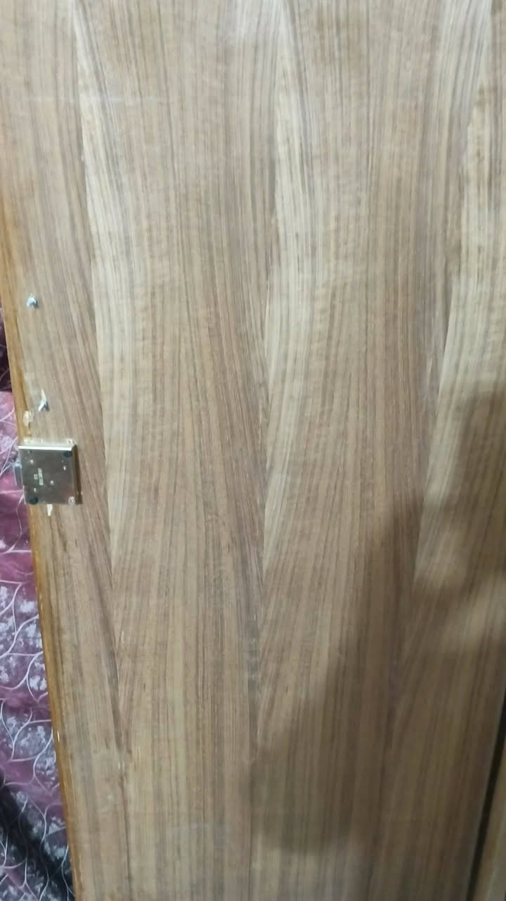 سلام عليكم غرفه للبيع متوازي ع بيعتها كولش نضيفه استعمال اقل شهر غرفه تزكام صاج ثكيل موديل حلو مرتبه كامله وبس 650مكان بغداد الي يحب يحجز يتفضل خاص قبل لاتنباع غرفه لكطه رقمي وتس ***********
