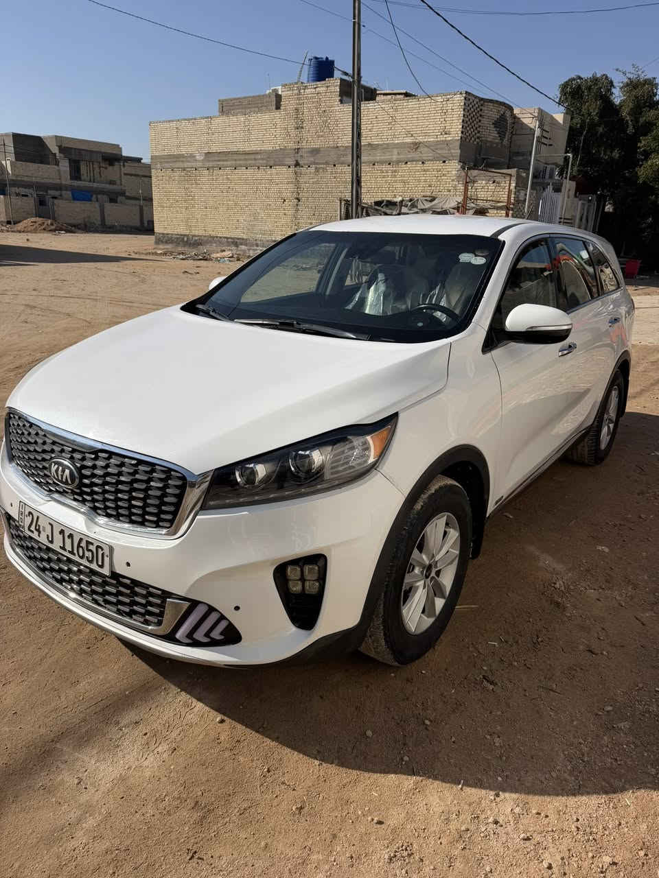 سورنتو امريكي 2020 ابيض صدفي 4 سلندر5 راكب صورة الحادث بالمنشور *********** مكاني نجف حيدرية 185
