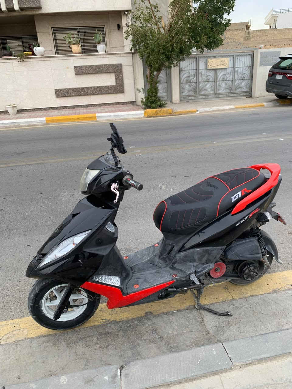 دراسه جيتي ار سعر مليون و١٠٠ رمبه حلوه كلش مرتبه 
كلجات رياضيه 

***********
مكان حريه
