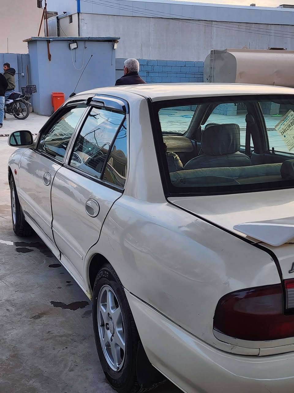 السلام عليكم ٠٠٠٠٠٠
للبيع بروتون موديل 2004محرك كير تبريد مكفولات تخم تاير جديد صدر جديد كهربائات كامله  سياره بدون ضربه بدون صبغ تجي وتشوف السياره باسمي سنويه ل30 السعر 53وبيها مجال العنوان ديالى _بعقوبه مكلف بالنشر فقط غيرمتواجد عالفيس للتواصل مع الرقم فقط  ***********
