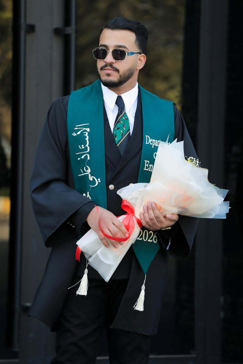 الف الف مبروك التخرج 😍🎓.....
🎓بسم الله ماشاءالله ✨. 
مقتطفات من حفل تخرج طلاب جامعة الإمام الكاظم ع قسم الإنكليزي}✨
الخريج 🎓
____📸
الف الف مبروك التخرج و عقبال الدرسات العليا ❤️🎓
‎هنيئًا لكم حصاد تعبك🎓✨😍 
تصوير امير جواد 
***********
