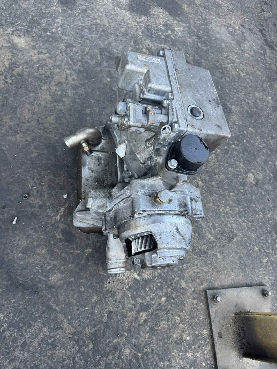 الان موجود 
العنوان اربيل صناعه الشمالي كراج 
محمد حجي سمير كركوكي 
للاستفسار اتصل على الرقم 
***********
***********

Now available.
Address: Erbil, North Industrial Area, Garage
Mohammed Haji Samir Kirkuki
For inquiries, please call:
***********
***********
