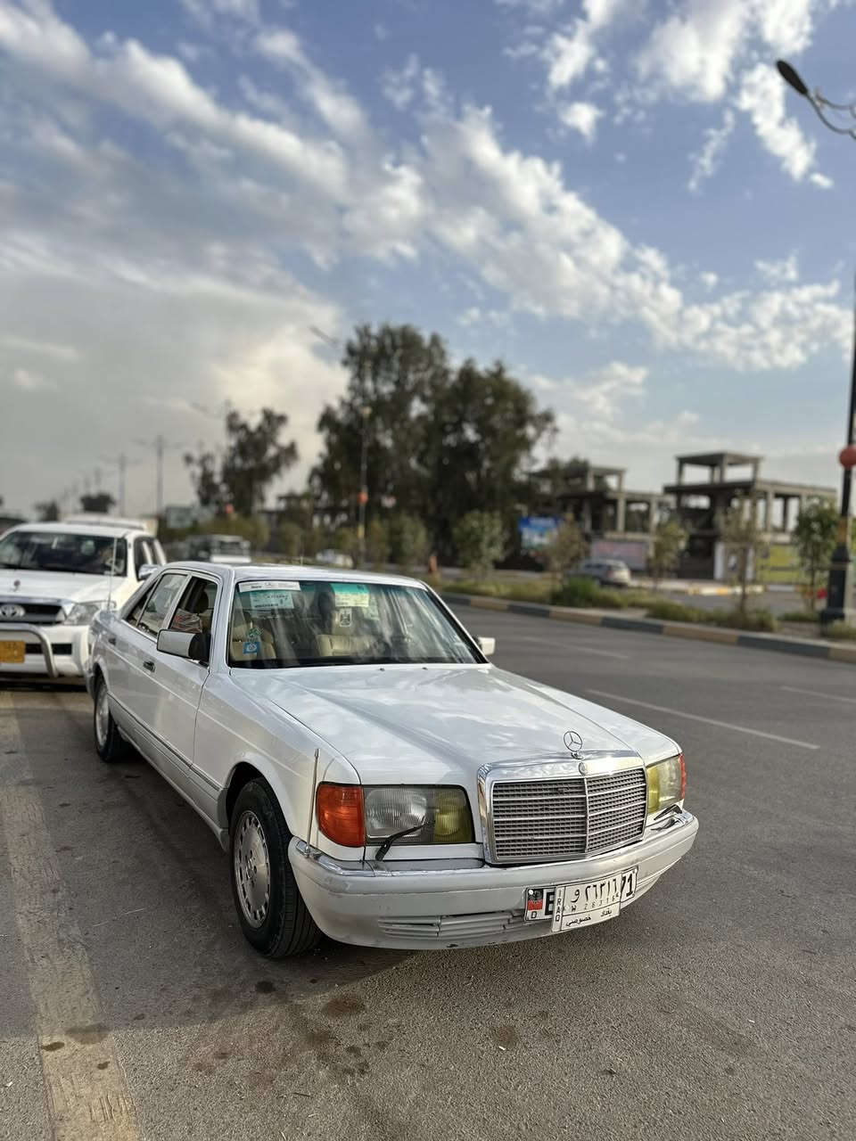 مارسدس جامبو رئاسي باب قصير
مارسدس جامبو رئاسي باب قصير موديل 1987 بأسمي السياره سنويه 30 رقم بغداد انكليزي الجديد  محرك بلاد عنكبوت قبغ اسود سياره مكفوله كير ومحرك وحداديه صدر وقواعد دبلات وشاصي  بيها شويه خربطه ب السلولي يرادلها تصفيه لمنضومه البانزين دواخلها نضافه 70% لون بيجي غرفه جلد 

مكاني ديالى بعقوبه السياره عارضها على 55 وبيها مجال بسيط 

متواجد على واتساب والرقم *********** ومستعجل على بيعتها
