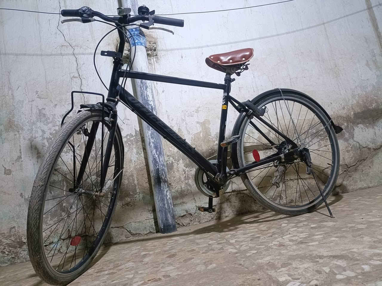 بايسكل  ياباني
Office press ماركة
نظافة 96 بالمية 
حجم 26
كير 7 سرعات شغال
ملحقاته لايت وجرس 
العنوان حلة حي الامام
سعر 200 وبي مجال بسيط


**إذا كنت صاحب هذا الإعلان وتريد حذفه لأي سبب، رجاءا أرسل رسالة إلى الدعم الفني**