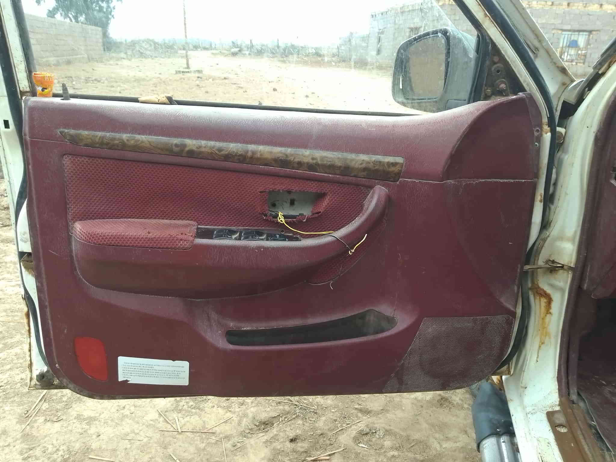 سلام عليكم فتون 13 ماندل راعيها سياره حلوه  وجاهزه كير ومكينه مكفولات شرط حداديه  تايرات جدد كهربائيات شغاله السعر 18 وبيها مجال قليل مكان السياره ناصرية الرفاعي اتصال ***********
