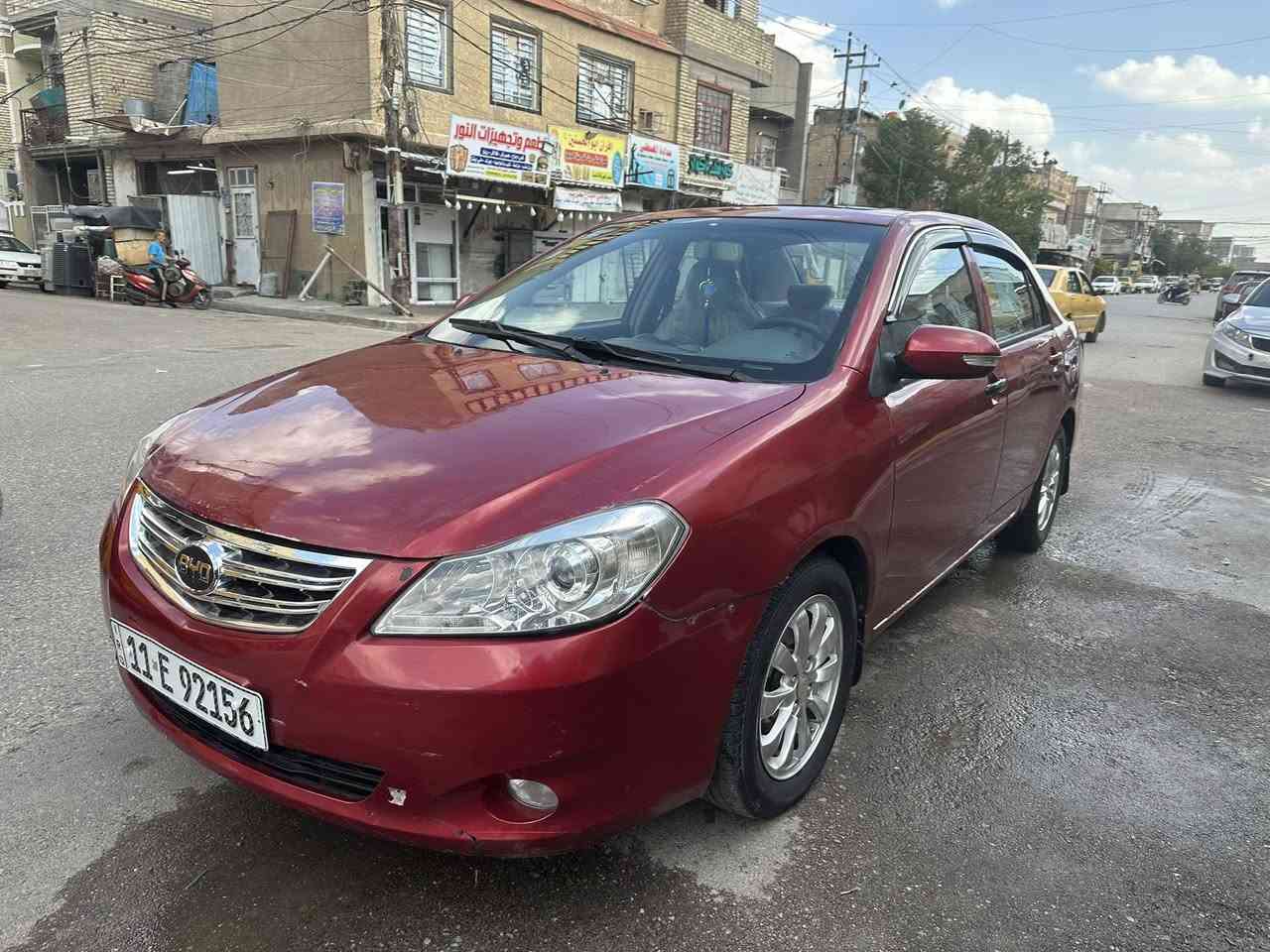 السلام عليكم BYD موديل 2013 كير مكينة خير من الله جدد حدادية جديدة تخم تايرات الكهربائيات كله شغالة باتري جديد الغرفة حلوة نضيفة جديدة بلادية التبريد شغال ثلج والتدفئة شغالة السيارة رقم بغداد انكليزي دولي مشروع وطني لل31 مواصفات السيارة اشاير بالمري شاشة وكامرة وسنتر لوك بيها مكانات صبغ وحساسات بالدعامية وباقي المواصفات السيارة حلوة نضيفة جاهزة السعر 52 وبيها مجال المكان بغداد الحرية الرقم ***********
