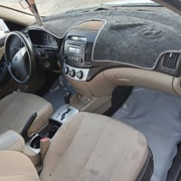 الانترا للبيع 2009سيارة مكفولةعام حداديه جديدة تخم تاير جديد مابيها اي...