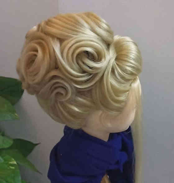 🗣️مفاجأة مفاجأة 🤗 توفرت دورة فن الحلاقه والتجميل 🗣️🗣️💇‍♀️💇‍♀️💇‍♀️💇‍♀️💇‍♀️💇‍♀️💇‍♀️

الى كل أمرأة طموحه وحابة تكون كوافيره سارعي للحجز

تشمل الدورة 💇‍♀️💇‍♀️💇‍♀️

مكياج خطوة بخطوة وطريقة دمج الشدو وتحديد الوجه باالكونتور وتحديد ورسم ملامح الوجه بااحتراف 💄💄
💄👄👄💄
2-تسريحات الحديثه الشنيون والعاديه والويفي وغيرها 
👩‍🦱👩‍🦱👩‍🦱👩‍🦱
3-قص شعر جميع القصات الستيبس والتدريج وغيرها 
💇‍♀️💇‍♀️💇‍♀️💇‍♀️💇‍♀️💇‍♀️💇‍♀️💇‍♀️

تكنيك الالوان وطريقه معالجه الشعر التعبان وسحب الحنه والاصباغ المزعجه وغيرها 🎨🎨🎨

تحصل كل متدربه على شهادة من نقابه الحلاقين معترف بها 📜📜📜

المقاعد محدوده سارعوا للحجز 🪑🪑🪑
الوقت ساعتين بااليوم 
💖💖💖💖💖
السعر (100)الف فقط 
💥💥💥💥💥
للحجز والاستفسار مراسله الصفحه او مراسله الواتساب 

📞☎️☎️📞*********** 
📍📍العنوانً/حله قرب نفق حي بابل تقاطع مستشفى الضامن مقابل مطبعه الجمل 📍📍
