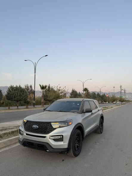 السلام عليكم 
فورد اكسبلور بوليسي
موديل 2023
رقم كاتي تترقم شمالي 
ترقيم شرط
رقم شاسي
1FM5K8AB7PGA18264
ماشي 13الف
مكان سيارة عقرة (ئاكرئ)
سعر 139
واساب:-00971506979047
كورك :-***********
