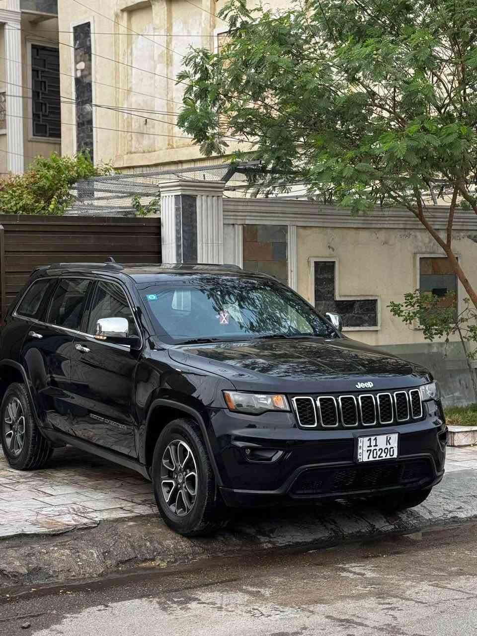 السلام عليكم جيب فول مواصفات لمتد معروفه مواصفات المتد بيها 3 قطع صبغ للبيع او مراوس حسب القناعه ماشيه 100 
رقم *********** بغداد, العراق
