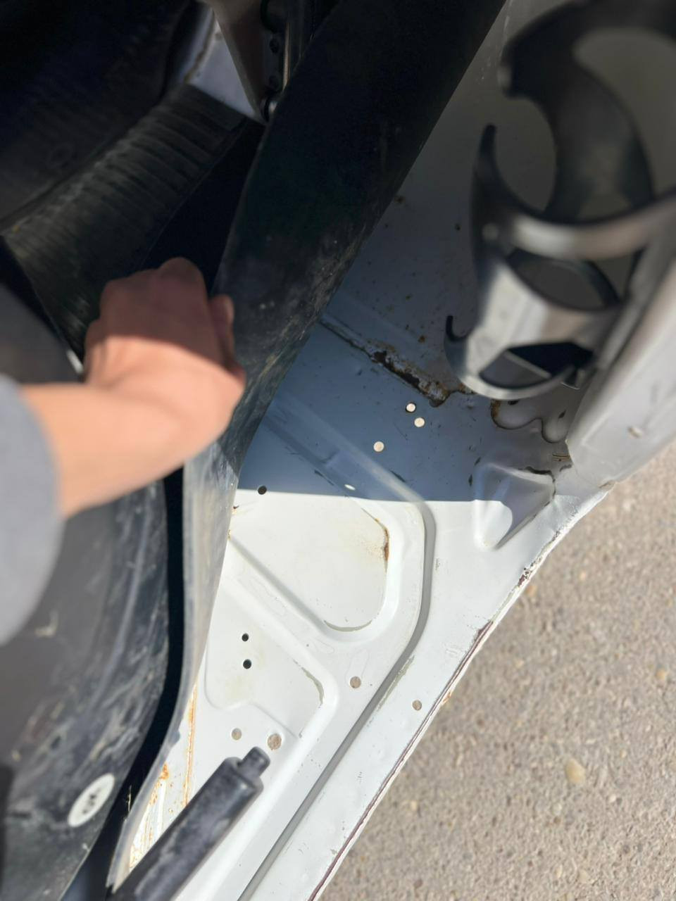 سلام عليكم تكتك موديل 21 رقم وسنويه تكتك خير من الله بيها فد هاي الضربه بلغد كدام عينكم ولمحرك مكفوول برغي ممفتوح بي عنوان واسط نعمانيه للستفسار رقمي ***********
