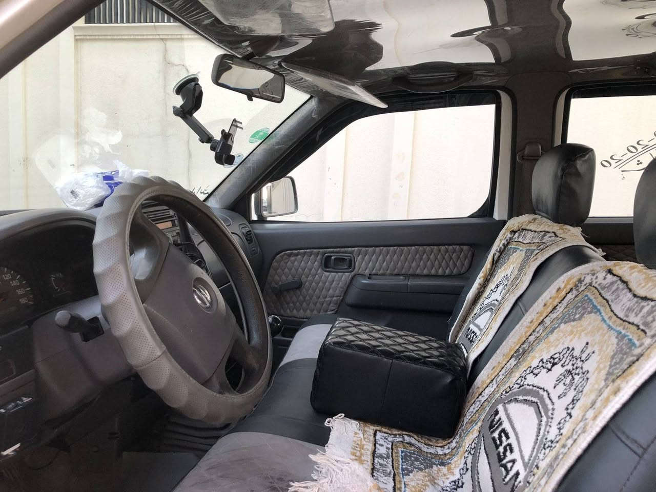 لەسەر ئیزنی ئەدمین
2001 تەبرید و پاوەر سەیارەکە غازە پارچەیەکو دو پەڵە بۆیاخ بێ ناو گرتن بێ تەقەو ڕەقەیە چوار تایەی تازەی لەژێرە سعری 85 مەجال  
***********
