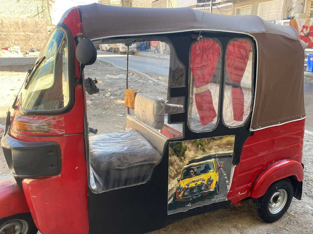 تكتك موديل 17رقم او سنويه تكتك جاهزه مكينته بجيس جديده تكتك تخم تايرات ضفيره جديده كله شغاله الكهربائيات شرط نكره تراي يخبل  او رقم وسنويه تكتك تخبل ما بيه نقص المكان( بغداد شهداء البياع ).            (السعر4100)وبيه مجال للشراي تصل وتدلل***********
