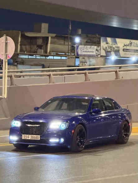 السلام عليكم 
كرايسلر اوباما 2018 للبيع
300S اس تو ويل 
فول بانوراما 
حساس امامي خلفي 
رادار جانبي
 كشنات اس 
سماعات الباين 
وباقي مواصفات الاس
السيارة بدون قطرة صبغ فقط بارد بنيد و شوية كلش من الجاملغ 
كير محرك لغد شاصي كلة مكفول 
مكاني بغداد نفق الشرطة 
رقمي ***********
