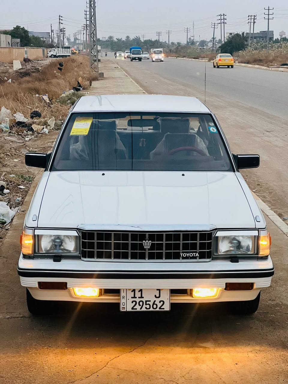 السلام عليكم سوبر 85 وضع شركه فقط اليدور جديد سياره مكفوله لاصبغ ولا ضربه ولا خياس جديده تبريد خلفي امامي شغال ثلاجه شغاله تدفه كلشي بيه شغال وعله  شركه سياره خير من الله مامتعوبه مال جناي رقم بغداد بسمي مكاني بعقوبه ***********
