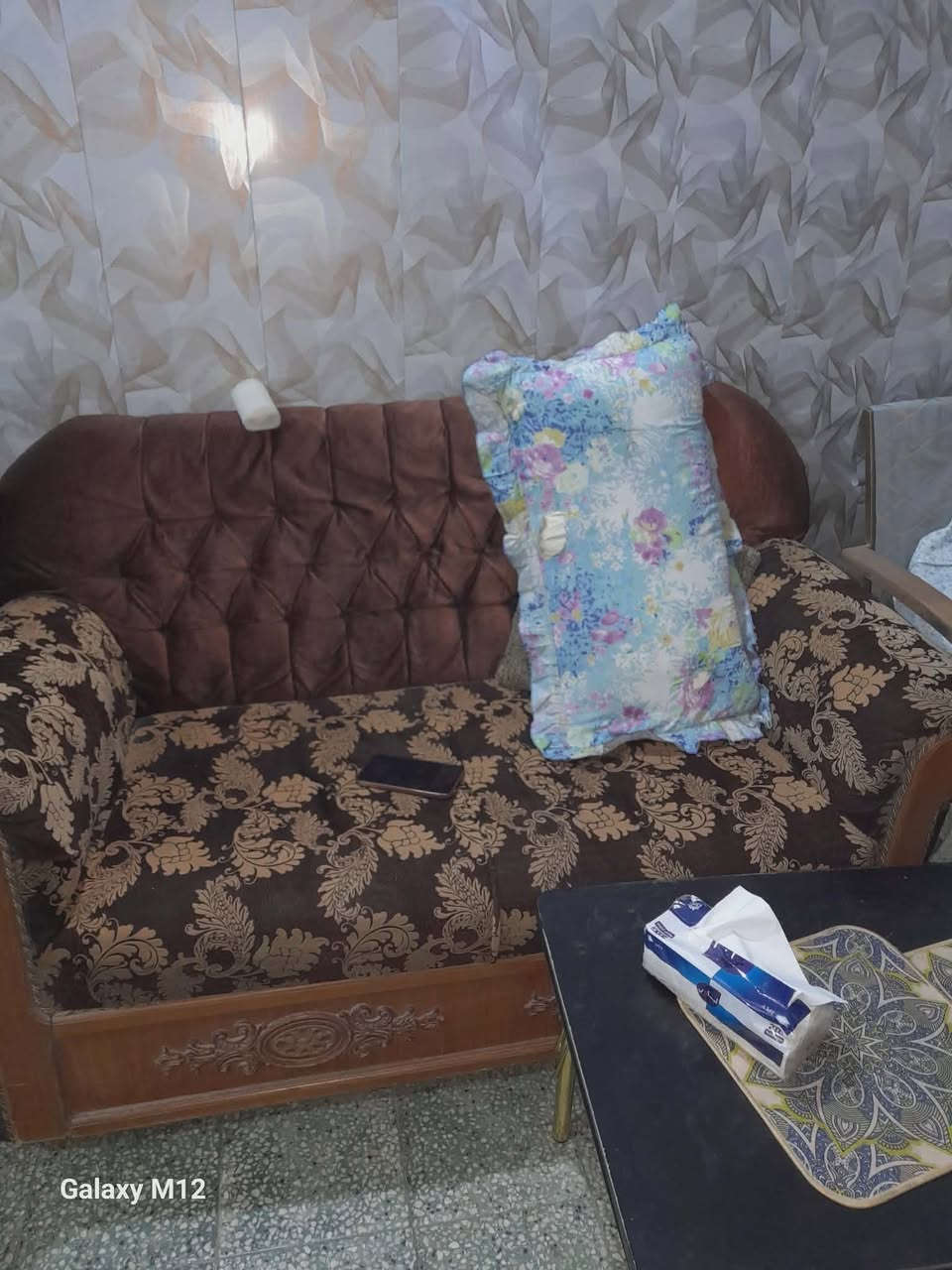غراض للبيع 
الاتصال

0773 770 6810
