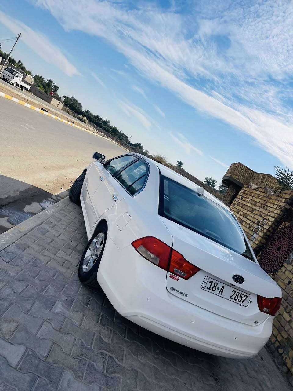 السلام عليكم 
كيه اوبتمه موديل 2009 
مكفوله كفاله 
خليجي فول مواصفات واحد ع واحد 
برده حفر اشاير بل مري تحكم استيرن خمس تجاوي ويل كب 
السياره جديده ستخدام شخصي حداديه تخم تاير مانقص شي 
السعر 120 وبيهاا مجال 
الانتصال والاستفسار ***********

***********
