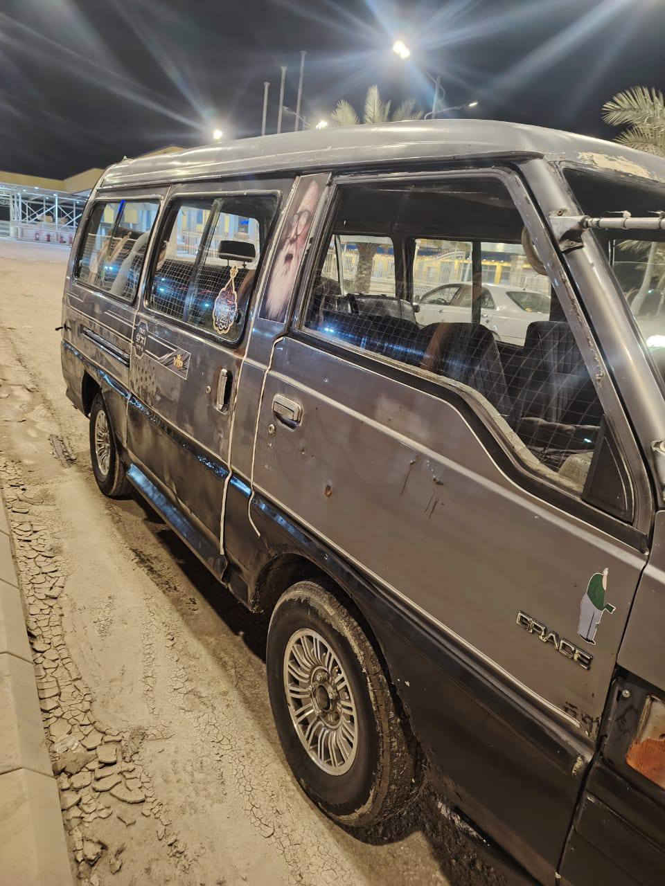 السلام عليكم  هوندا. للبيع سياره جهازه كير ومكينه مكفولات محرك مال بريجو 3000 رقم احمر بدون راعي سياره حلوه وجاهزه وناعمه بلاديه السعر 18وبيه مجال عنوان نجف كوفه***********
