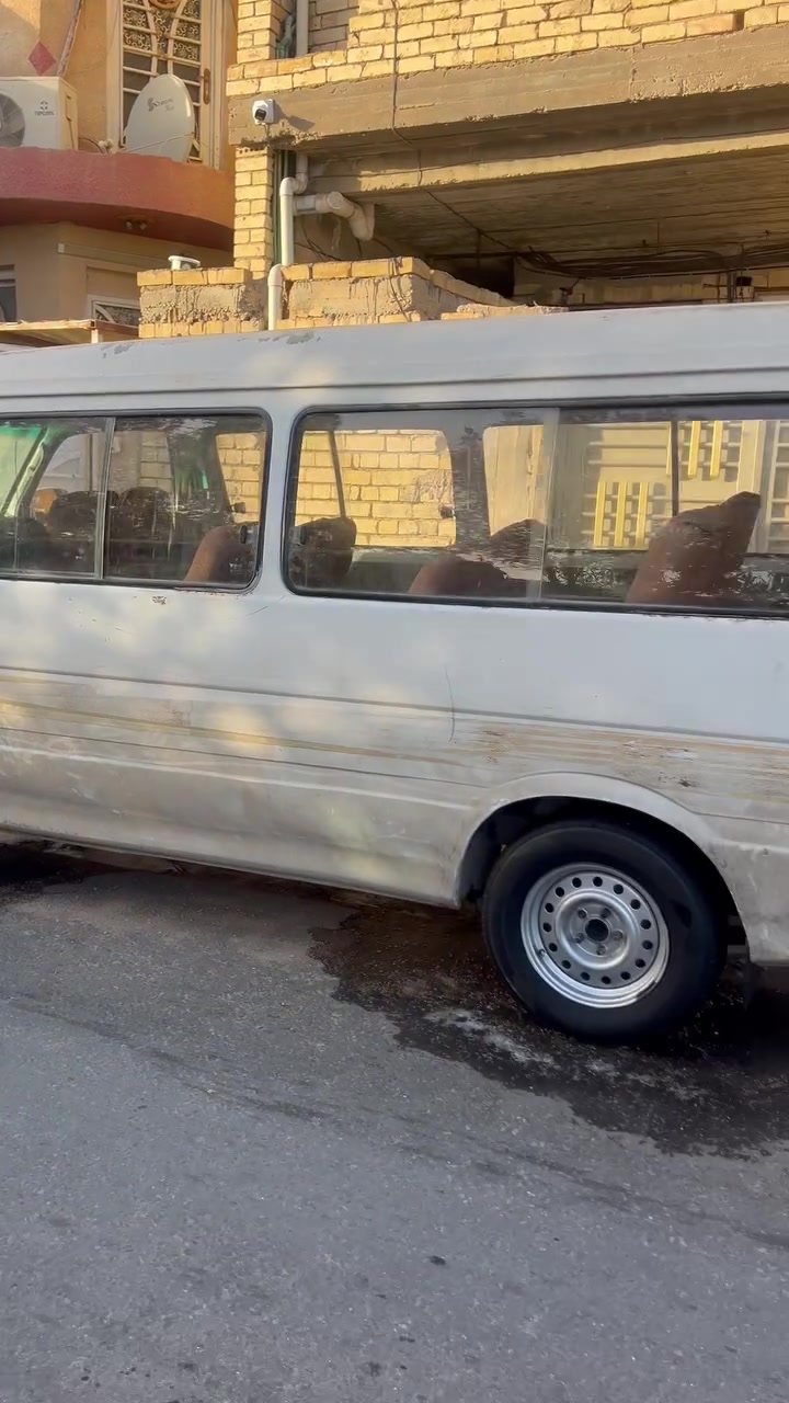 سلام عليكم شباب فتون للبيع مديل 2009 سياره كفاله منضربه القويه بيه فقط طخه باب السلايت لا غير سياره بيها مكينه 3000كاز وبيها كازكيت كير جديد اكسن خير من الله مصفره هيىه ضريبه غرامات السياره ب55 وبيها مجال للشراي مكان السياره كربلاء امن الداخلي الهاتف***********
