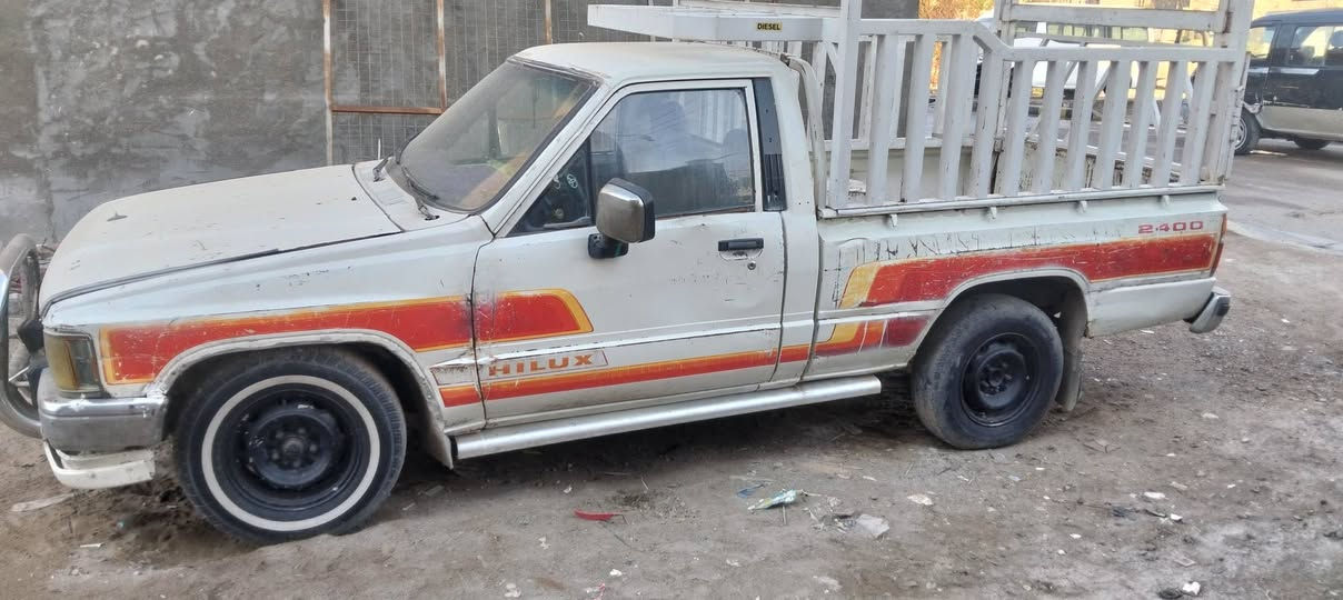 السلام عليكم بيكم تيوته موديل 88 رقم الانبار دولي سياره مكفوله بغداد ***********
