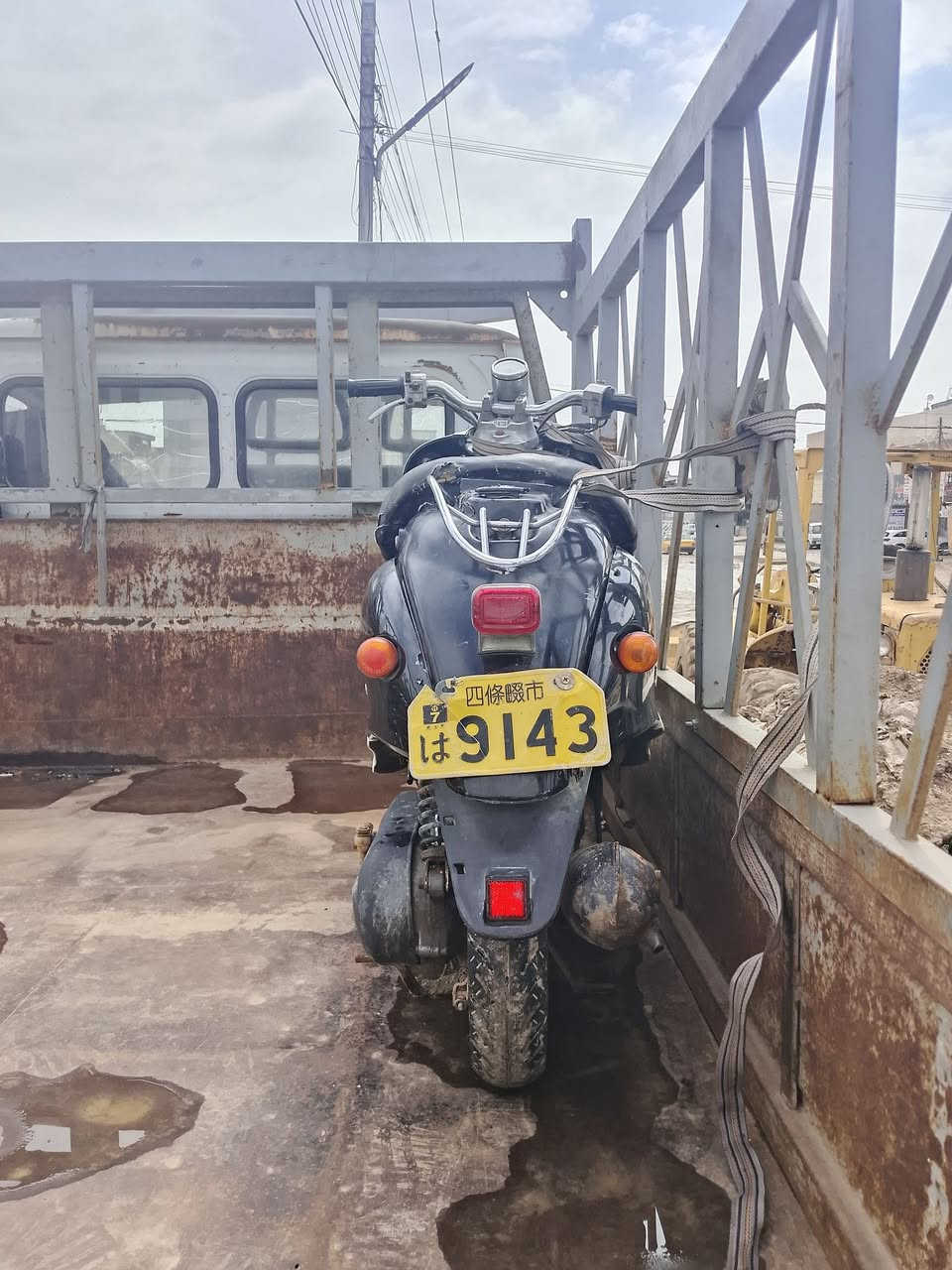 سلام عليكم اعيد النشر عبد الحليم للبيع سعر 100شغاله مكان شهداء اتصال واتساب ***********متواجد فيس
