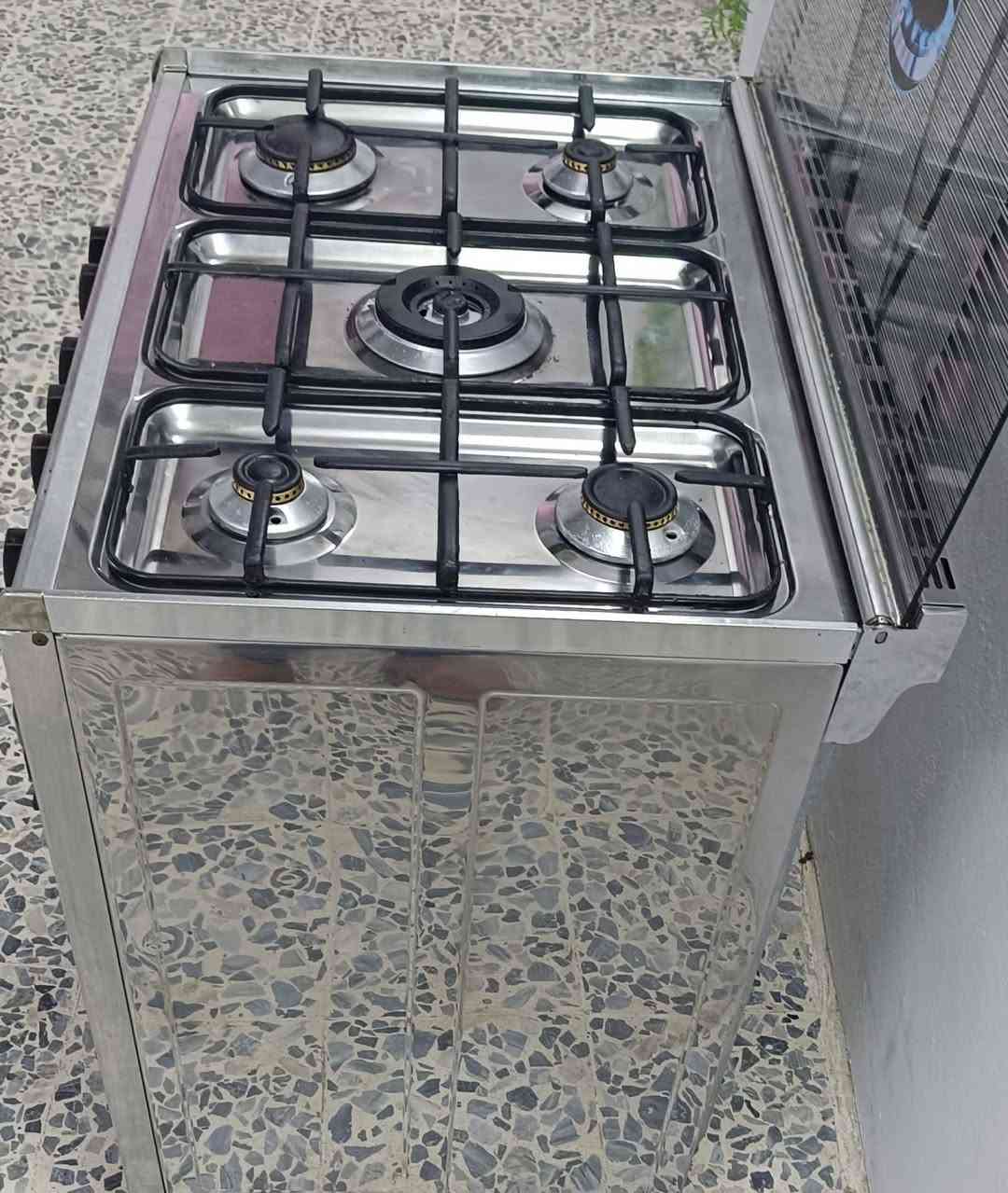طباخ للبيع السعر 210 الشراي يجي ويتفضل على الخاص


**إذا كنت صاحب هذا الإعلان وتريد حذفه لأي سبب، رجاءا أرسل رسالة إلى الدعم الفني**