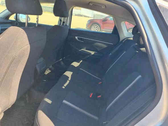 السلام عليكم 
سوناته 2024
نص فول
حجم المحرك 2500 
سياره ضرر بسيط موضح كدامك
السعر 145 واصل بصره
مدت الوصول 50 يوم
***********
