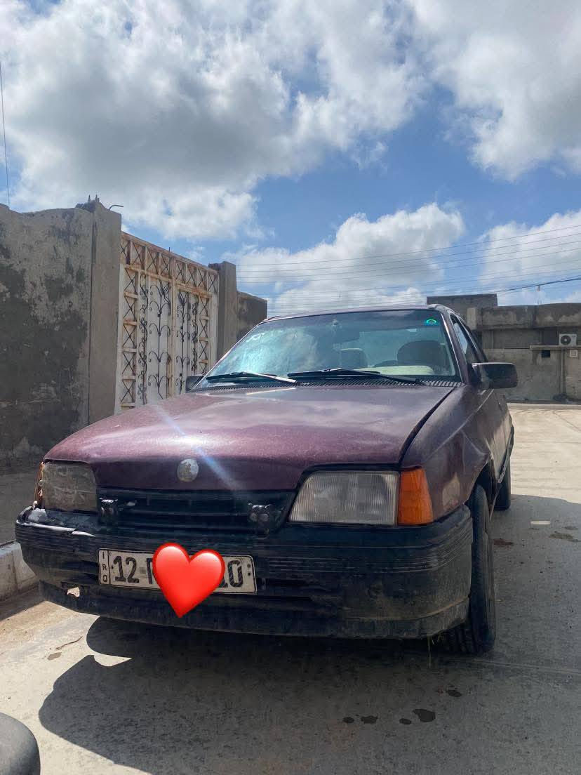 سيارة كاديت  رقم نينوى حجم 16 للبيع  نقد و اقصد سنويا جديد مع كاربون بانزين الاستفسار اتصل على هذا الرقم بي وتساب  ***********
