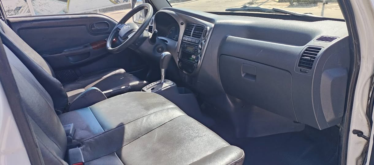 سەرەتابەناوی خوا 
کیا 2014 توماتیک 
3000سوپەر مەکینە ڕەش
5دووگمە
تەبرید ساردوو گەم 
بریکی بەسراوە 
کارە بای بەسراوە 
ناوبو دی بەسراوە
ئاوێنە ئیشارەت 
6تایەیلوک 
***********
***********
