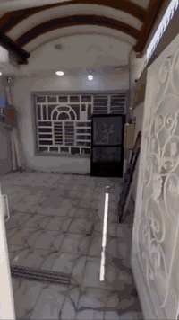 🔆🔅 الـــدار للــــــبيع 

⚜️ المســــاحة ⚜️200متر

طابو زراعي سند 25
 

⚜️ العنــــوان ⚜️ النجف شارع المطار الجديد  السايدين  شارع البيت الصحي يبعد عن الشارع العام 150مترگاع حسين الشبيلي 

منطقه مرتبه شارع 8متر

        🔆  الــتـــفـــــاصـيــــل  🔆

بناء نظيف جدآ الدار فارغ 💢

((اساس صب كونكريت سقف صب كونكريت بناء طابوك الارضيه كاشي مرمري  الجدران سيراميك )) 

((طابق واحد 💢)) يحــتوي ع مــطبـخ + 
صـالـه+3غرف نوم + مجمع صحـيــات داخلي وخارجي 🛁.+ استقبال + حديقه +2مكشوفات )) 

 سعر جدآ جدآ مناسب #السعر90مليون بي مجال للشراي💵💵البيع نقدا 
 للاستفسار ***********
@أبرز المعجبين #المتابعين  #الجميع #نجف #عقارات-#نجف 

⚜️⚜️⚜️⚜️⚜️⚜️⚜️
