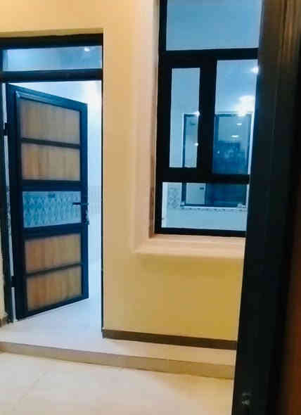 بيتين طبك للبيع VIP مساحة البيت الواحد ١٥٠ م الوجة ٧ ونص طابو أسهم قرب مستشفى التركي ألبيت كما موضح بصور ديكور مغربي شغل درجه أولى فول موصفات ط -١ غرفتين نوم وصالة ومطبخ وستقبال وصحيات 
ط٢- غرف نوم عدد٢ وصالة وصحيات  شغل هندسي السعر وباقي التفاصيل عل خاص  🚦🚦🚦🚦🚦🔥عندك بيت للبيع🔥
عندك قطعة للبيع اي مقاطعة ♦️بستان للبيع  -الشراي يمنه وتدلل 
🏩 -  بناية تجاري الناصرية حصرًا 🏡
@( 🧿 
للمزيد من المعلومات يمكنكم التواصل معنا☎️ ***********
 راسلنه واحنه بخدمتك مكتب القنديل الذهبي للعقار حي اور مقابل صيدلية الجبل
