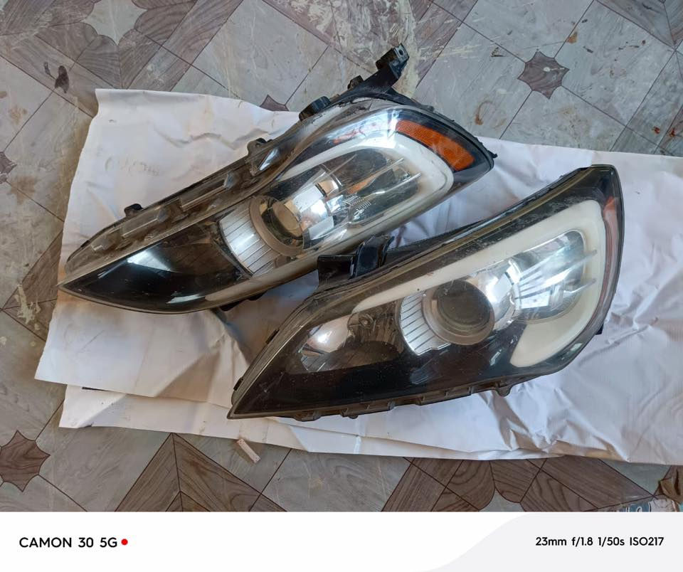 لايت سياره للبيع السعر 125الف  بي مجال موديل 11-12-13 للاستفسار ***********
