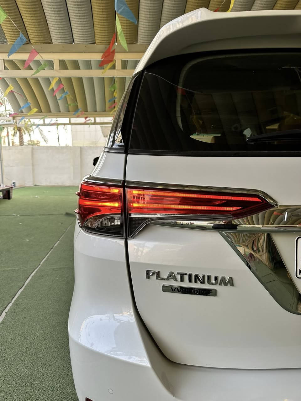 فورتشنر ٢٠٢٤ رقم اربيل فول مواصفات
فول مواصفات بلاتينيوم 

اربعة سلندر / فور ويل 4X4 / بصمة / شفتات ستيرن / دفلوك / صاجات داخلية / شحن وايرلس/ دفلوك / بصمة ابواب و صندوق خلفي / تبريد بيانو / ثلاجة بالدشبول / بروجكترات أمامية شركة / حساسات امامية و خلفية / كاميرا خلفية / مري شفط / ….. الخ 

مكفولة من الصبغ و البارد 

السيارة بأسمي 

ماشية ١٢،٠٠٠ كم فقط 

موجودة في بغداد / اليرموك 

السعر المعروض ٣٢،٨٠٠ $ و بيها مجال بسيط للجادين بالشراء بعد المعاينة 

للأستفسار / ***********
