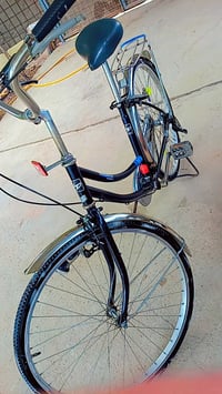 شباب بايسكل للبيع السعر 80 لتواصل معي 07809926588