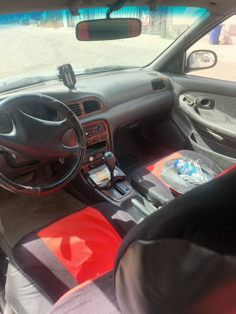سياره كيا كريدوس 97 للبيع 
بيها كابون بانزين 
شرط التحويل والوكالة صاحبها الشرعي موجود 
سنويه عظم عاج سنويه منتهيه من 2021
السياره مثل ماموضحه بالصوره 
*********** كركوك, العراق
