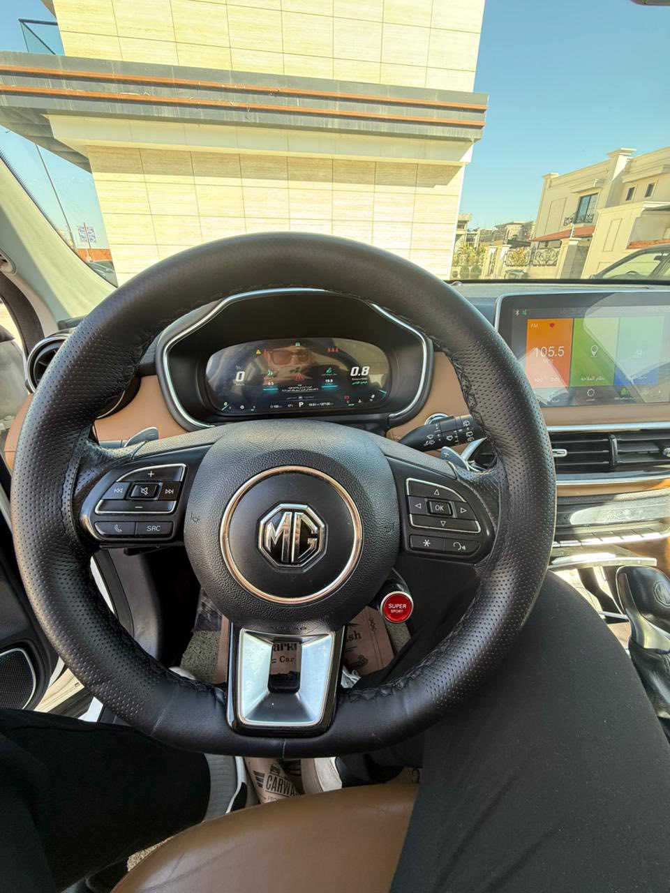 MG/ HS / TROPHY / 2021
ام جي / اج اس / تروفي / 2020 

اللون: أبيض صدفي مميز ✨
المحرك: 2000 سي سي تيربو، ماشية: 128,000 كم

فئة Trophy (أعلى مواصفات MG):
 • سقف بانوراما كامل
 • تشغيل بصمة + دخول ذكي
 • داخلية جلد لونين (جوزي + أسود)
 • شاشة Android
 • مقاعد كهربائية + ذاكرة
 • نظام كاميرات + حساسات
 • وضعيات قيادة (Eco / Normal / Sport)
 • مثبت سرعة

سيارة نظيفة و مكفولة من الضربة / الصبغ / التبديل وصيانتها كاملة بالشركة 
هزة كاملة ورقم الجديد سنوية ل2031

السعر :-123ورقة 
عنوان :- اربيل والي يشتريها اشحنها الة شحن  
التواصل :- *********** متوفر اتصال
