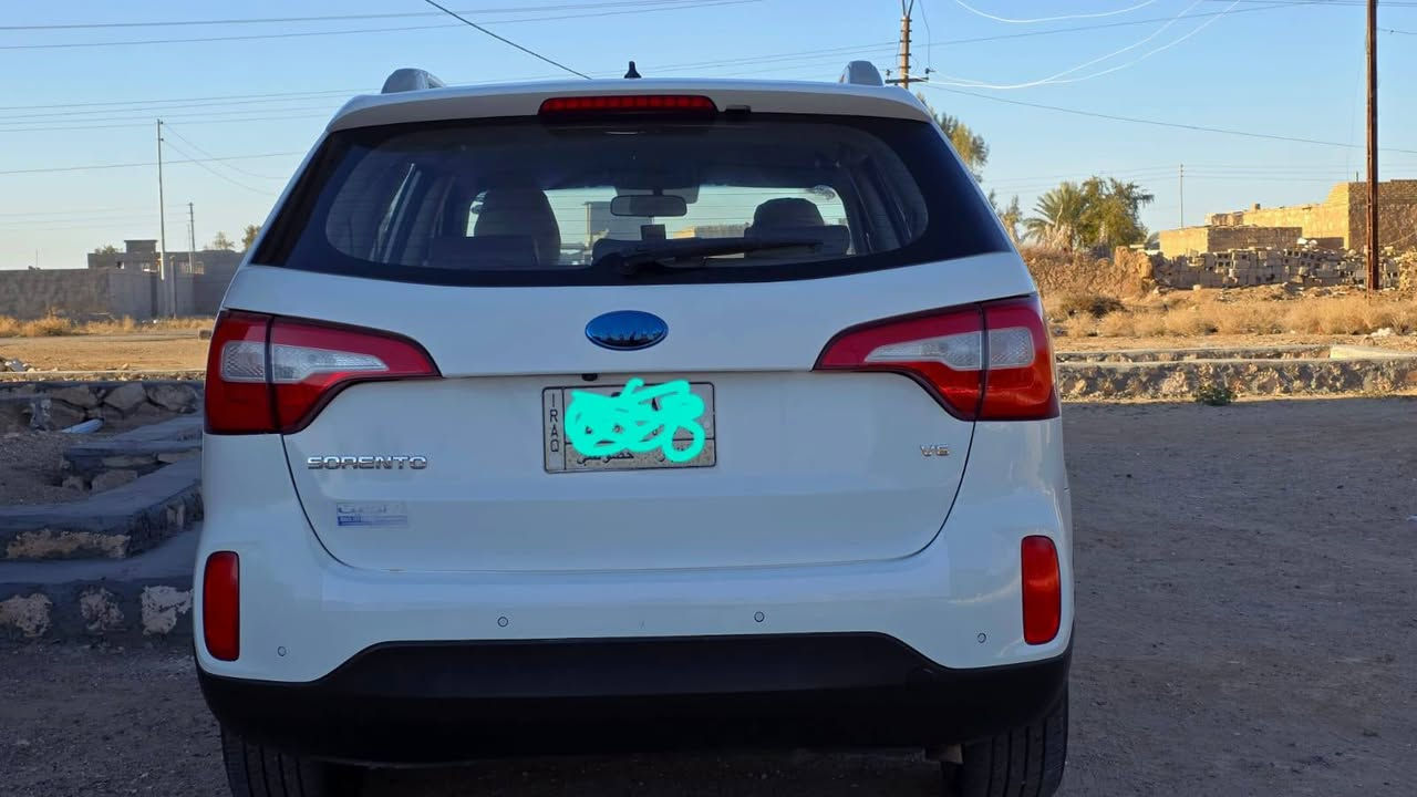 من رخصت الادمن سلام عليكم للبيع اومراوس[ اوبتمه كورله النترا] سورنتو 2014خليجي كويتي ٦سلندر فول مواصفات عده فتحه بصمه تشغيل بصمه أبواب كشنات جلد كشن كهرباء اشايربالمري مري شفط ٧راكب ٣قطع تبريد تحكم استيرن شاشه كامره بلاد حساس خلفي أمامي لدنهاري ترحيب عند الاقتراب ترحيب بدوسات اوباقي المواصفات معروفه السياره مكفوله كفاله عامه عده بارد قليل بالباب اوسحب كرت محرك كيركفاله من فتح  السعر ١٨٥اوبيه مجال للشراي الاستفسار *********** مكان السياره الرمادي ٥كيلو
