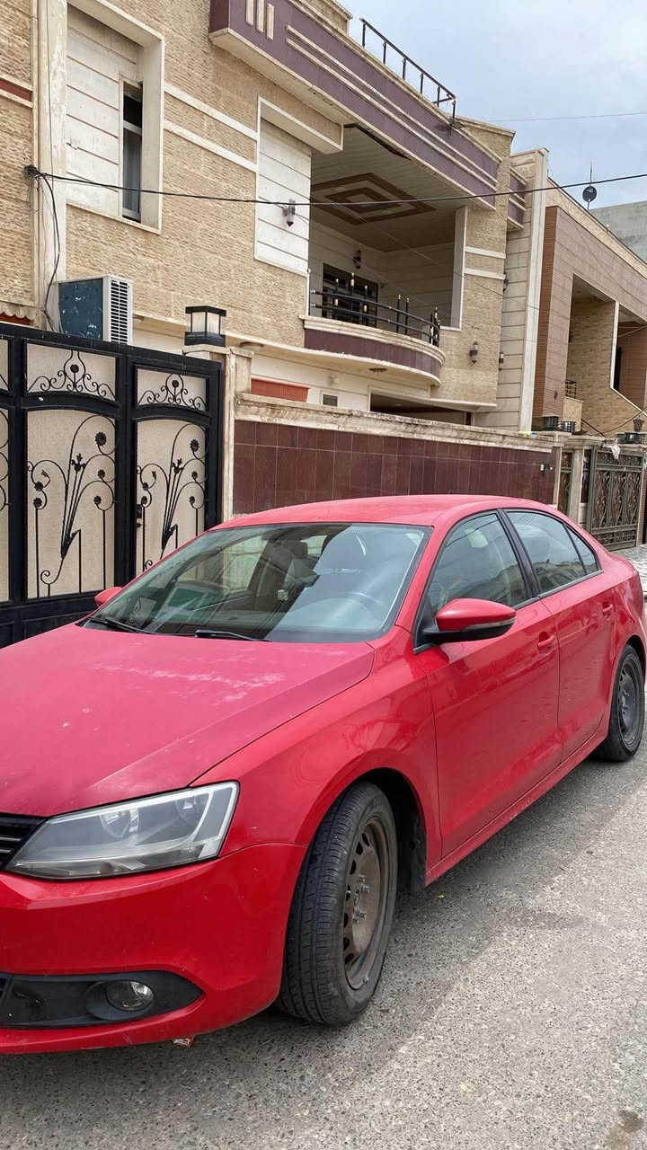 Jetta 
جیتا ٢٠١٤ خەلیجی ٣ پارچە سبوغ 
پێش و پشتی کەپس 
بێ ناو گرتن ، ئێرباگ سیستەم 
م / V4 ,20 بێ تۆربۆ 
رەقەم و سەنەوی نوێیە 
ڕۆیشتن ٢٠٠ هەزار کم 
 مواسفات S 
نرخ / 110 $ أربيل, العراق


**إذا كنت صاحب هذا الإعلان وتريد حذفه لأي سبب، رجاءا أرسل رسالة إلى الدعم الفني**