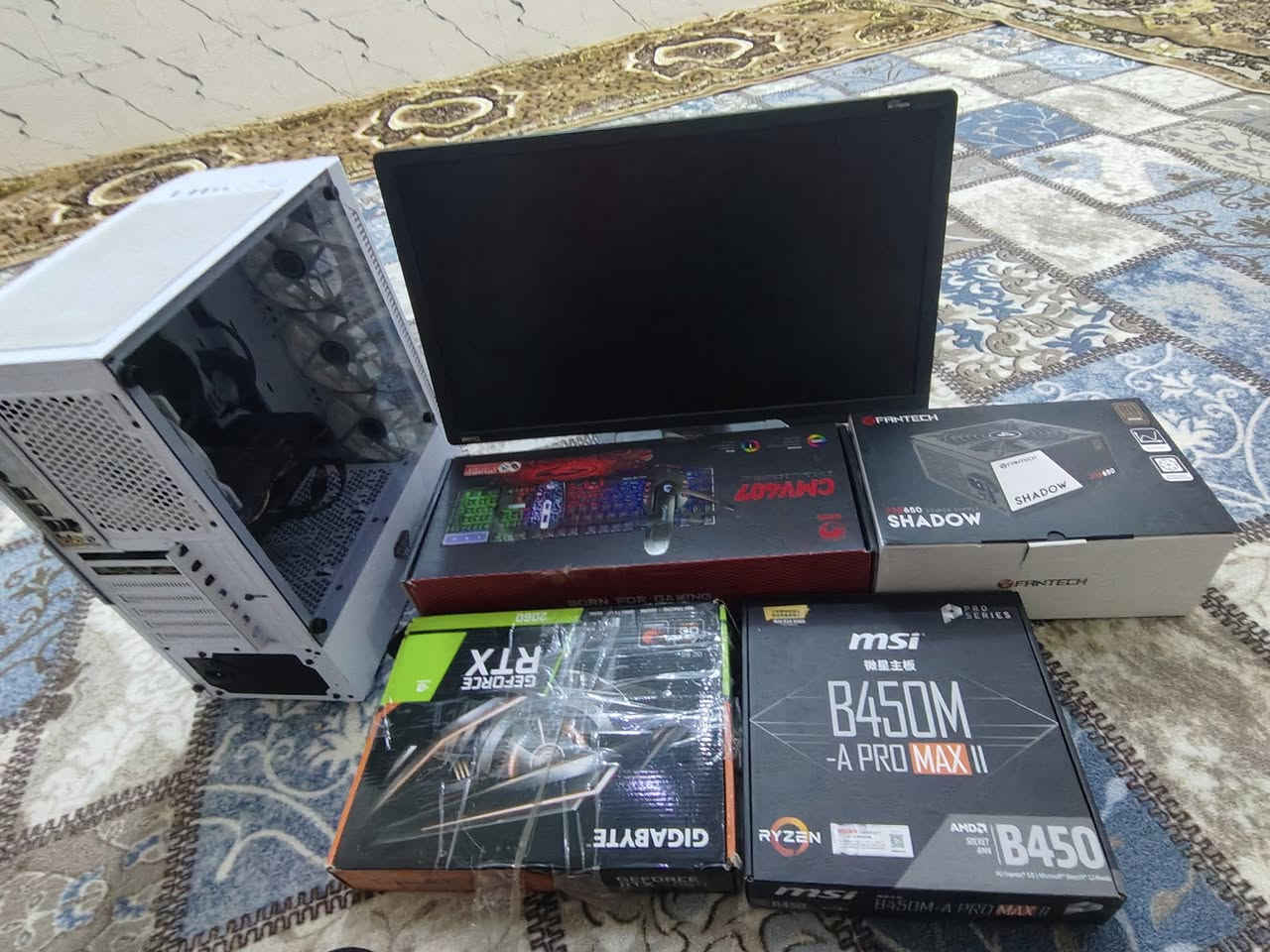CPU: AMD Ryzen 5 5500
GPU: Nvidia GeForce RTX 2060 8GB
RAM: 16GB ×3200mhz KingSpec RGB
SSD: NVMe M.2 256GB
HDD: 1TB 7200RPM
M.B.: Asus B450M-A Pro Max II
PSU: Fantech 550W
Case: Fantech 4-Fan RGB
Monitor: BENQ 1080p 85~90 Hz\FPS
بكج كومبو كيمنك سكوربيون
ماوس + باد + كيبورد + سماعة

***********

سعر 650الف
