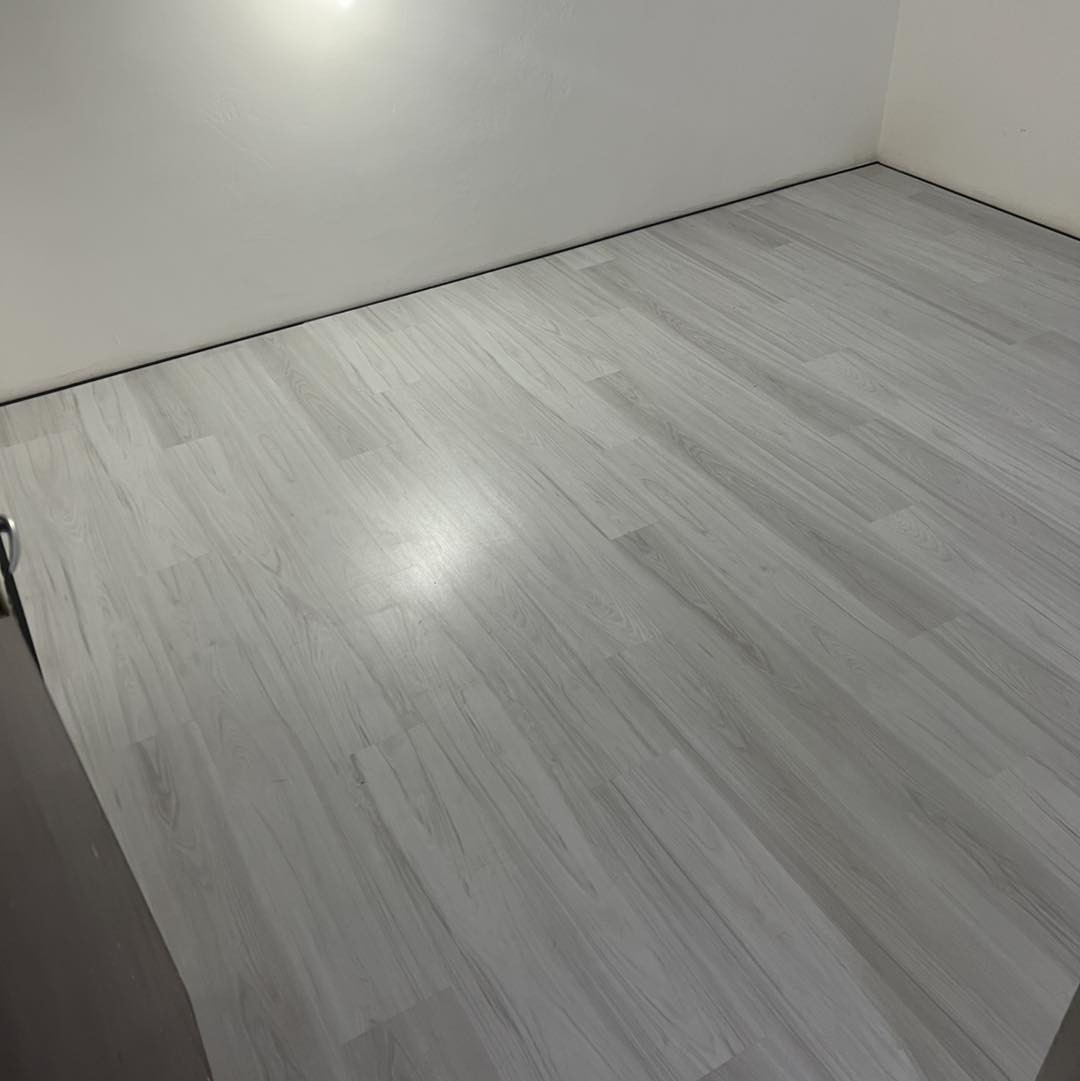 باركية خشب يغيّر شكل المكان بالكامل ✨

أناقة • دفء • فخامة

مو مجرد أرضية…

هذا ستايل جديد للمكان 😌

نفّذ حلم بيتك أو مكتبك مع عين الفهد للديكورات

للاستفسار الاتصال على رقم 

*********** واتساب 📲

#باركيه #باركيه_خشب #باركية
