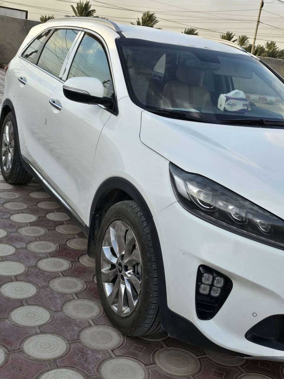 السلام عليكم  سورنتو 2018 6سلندر فول عدا بانوراما بصمه تشغيل بصمه جنطه (فتح عند الاقتراب ) سايد بريك بصمه جام اوتو مري شفط كشنات جلد كهرباء ترحيب دخول اناره باليدات رقم بغداد مكفوله كفاله عامه المكان الحله/الكفل السعر 260وبيها مجال ***********
