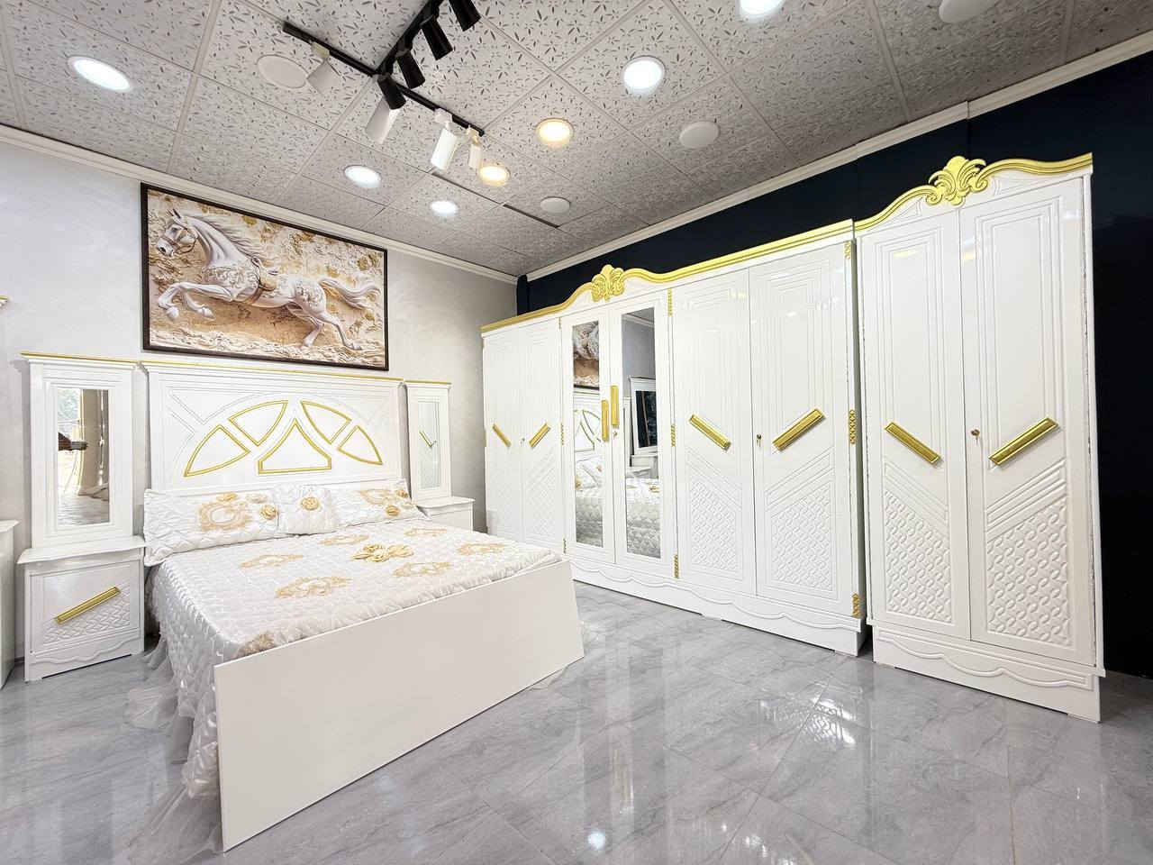 حياكم الله زبائننا الكرام 
وفرنا لكم غرف نوم شغل عراقي 
جودة عالية متانة تدوم سنين
تصاميم عصرية وكلاسيك تناسب كل الأذواق
 أسعار مناسبة للجميع
 توصيل لكل المحافظات
للحجز يرجى مراسلة الصفحة أو ترك تعليق ويصلكم الرد فوراً
يتوفر واتساب ايضا 
***********
