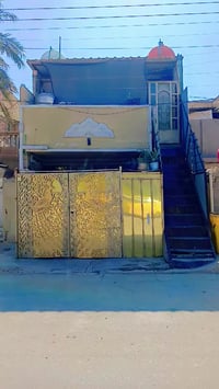 دار للبيع منطقه كميره قرب مدرسه بلال والمستوصف الصحي يبعد عن الشارع ال...