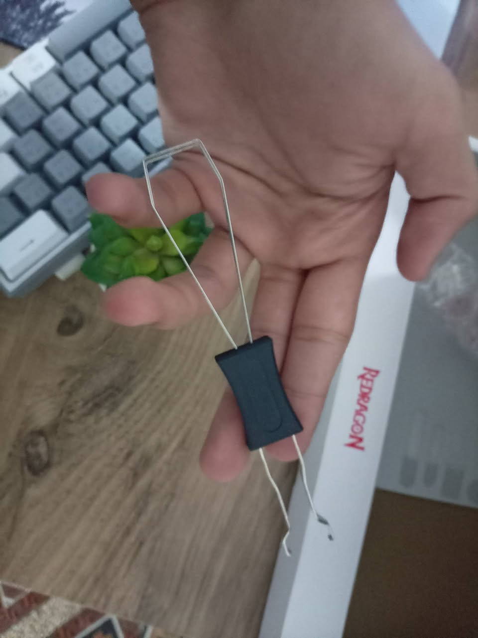 كيبورد فز رصاصي العربي
السعر ٣٠ الف قفل قفل
نضافته كدامك مستخدم قليل
توصيل ماعندي مكاني بغداد حي العامل


**إذا كنت صاحب هذا الإعلان وتريد حذفه لأي سبب، رجاءا أرسل رسالة إلى الدعم الفني**