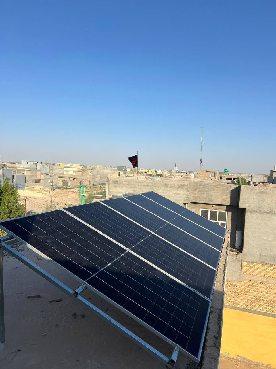 اليوم الأربعاء الموافق 15/07/2026
تم بعون الله إكمال نصب  وتشغيل منظومة للطاقة الشمسية في #قضاء #بلدروز.  
_ تجهز 10 أمبير نهارا  10 أمبير ليلا وتتكون المنظومة من:-
1-ألواح شمسية عدد 5 قدرة اللوح الواحد 640 واط
2- بطارية نوع ليثيوم قدرتها 10 كيلوواط 
3- أنفيرتر  قدرته 6 كيلو واط
4- بورد خاص بالمنظومة متكامل الحماية
5- هيكل حديد مغلون مقاوم للصدا

#ملاحظه: لانعمل ببطاريات التجميع الرديئة

بإدارة كل من
#عمر #ياسين
#حسن #شيرازي
للأستفسار أكثر الأتصال او مراسلة الأرقام  التالية. ‏
***********
***********
