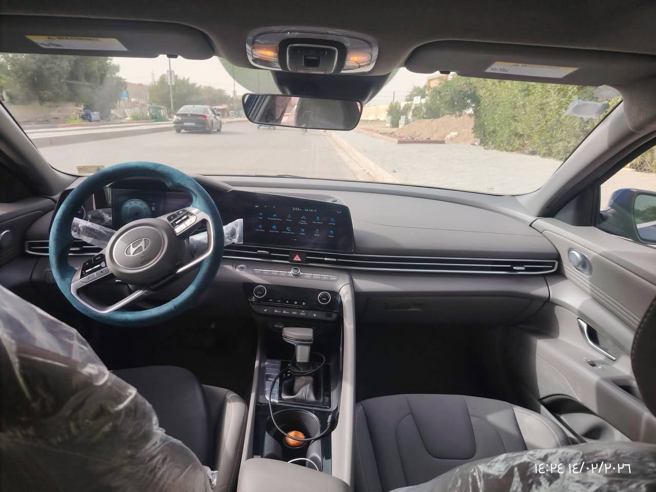 سلام عليكم لنتره 24 فول عداد 17 ميل بغداد شرط تحويل ساره جديده سعر 160$ اي يربام ما طك فقط تصال ***********
