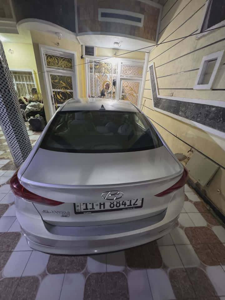 السلام عليكم سياره النتره للبيع موديل 17محرك كير تبريد صدر تخم تاير  كل جديد سونار موفق سياره كامله مابيها اي نقص  سعر120وبيهامجال  مكان ديالى بعقوبه  الاستفسار عل هاذا الرقم *********** لو هاذا الرقم ***********
