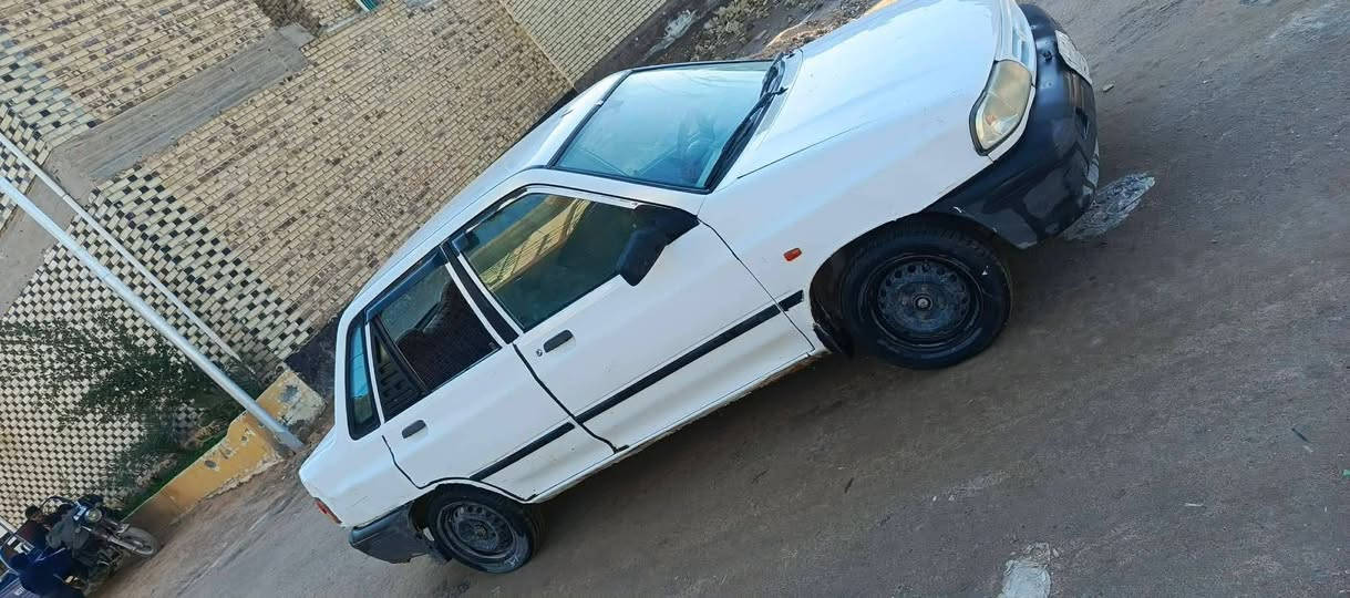 سلام عليكم سايبه موديل 2012 رقم قادسيه الماني مكينه وكير وحداديه وكهربائيات شغاله تخم تاير شواصي مابيه شي السعر 17. المكان نجف***********
